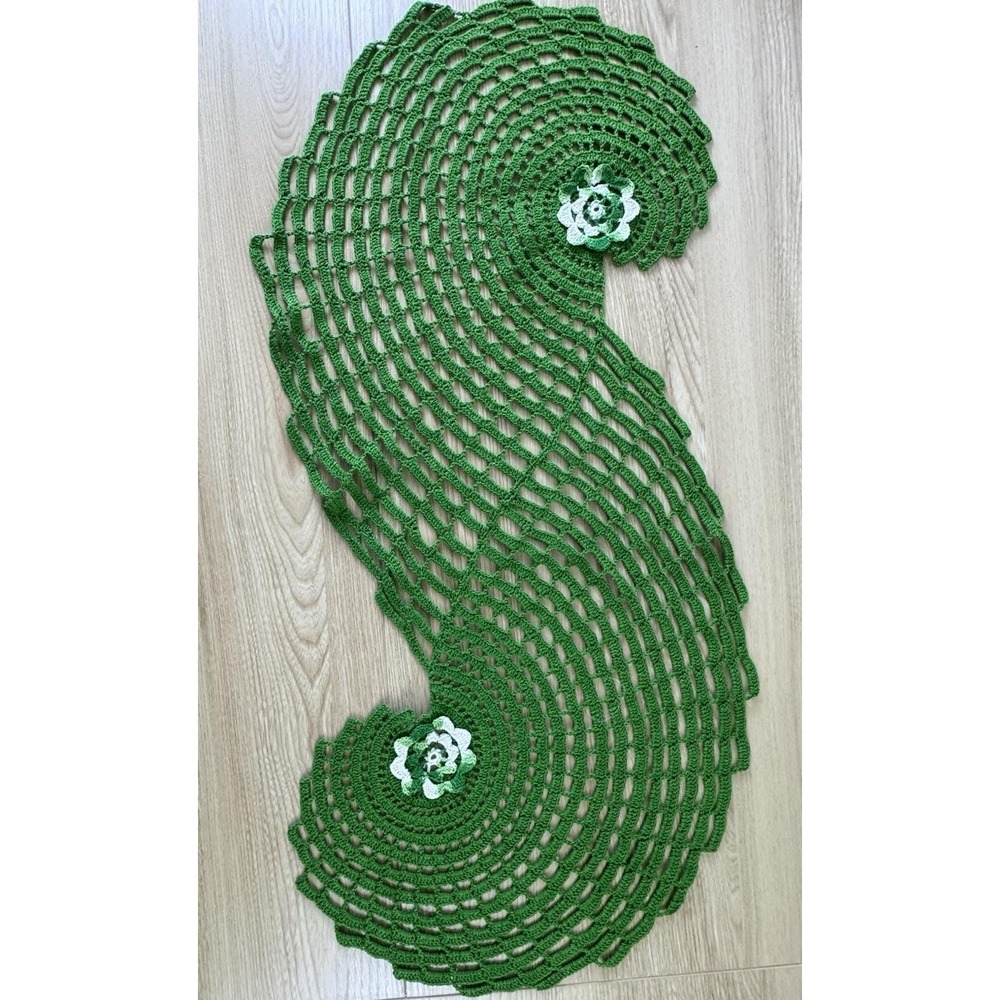 Handmade Mercerized Cotton Crochet Table Runner 3D Floral Green White New